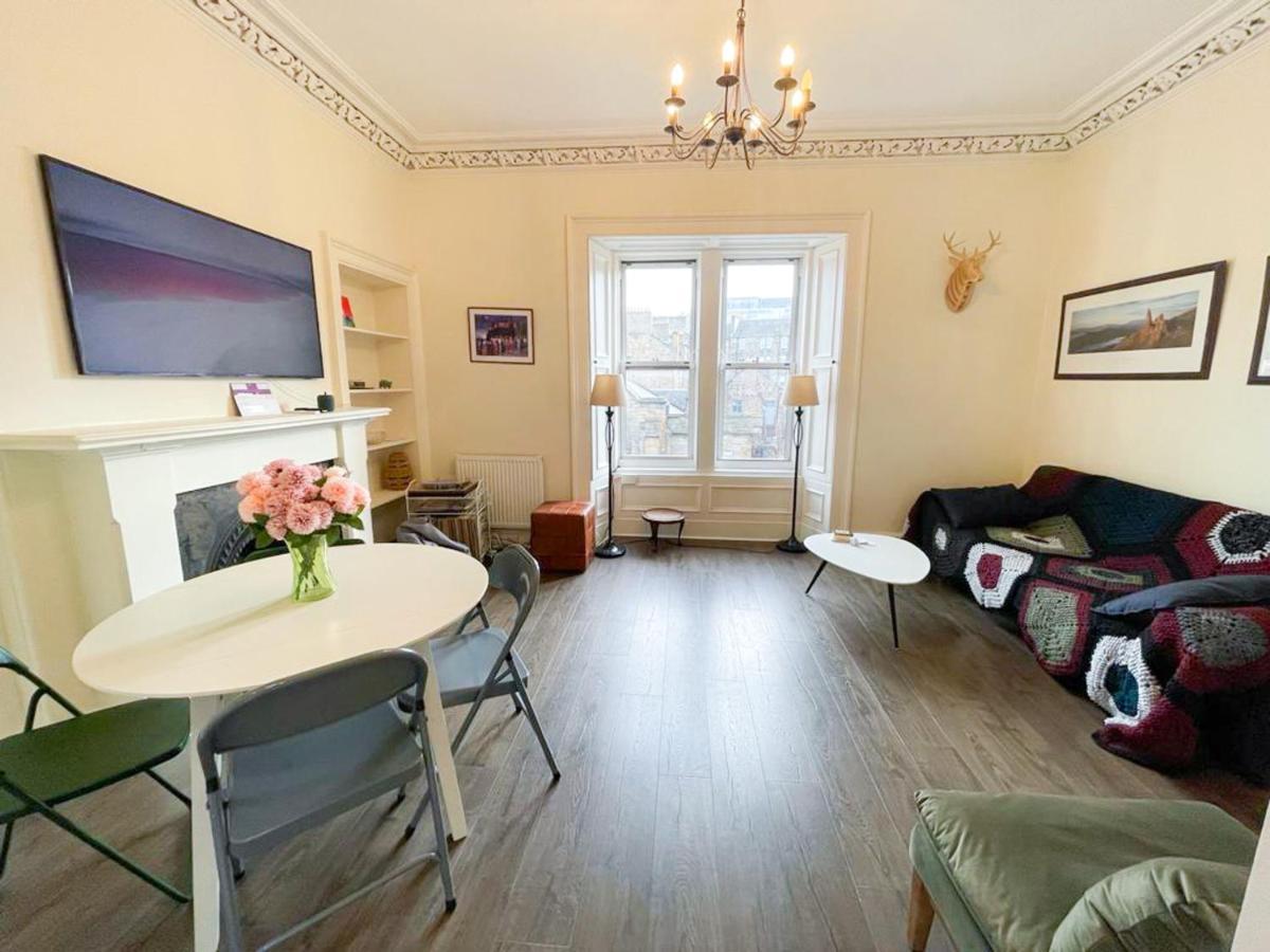 Open Plan 2 Bed Apt, Near Edinburgh Castle Exterior photo