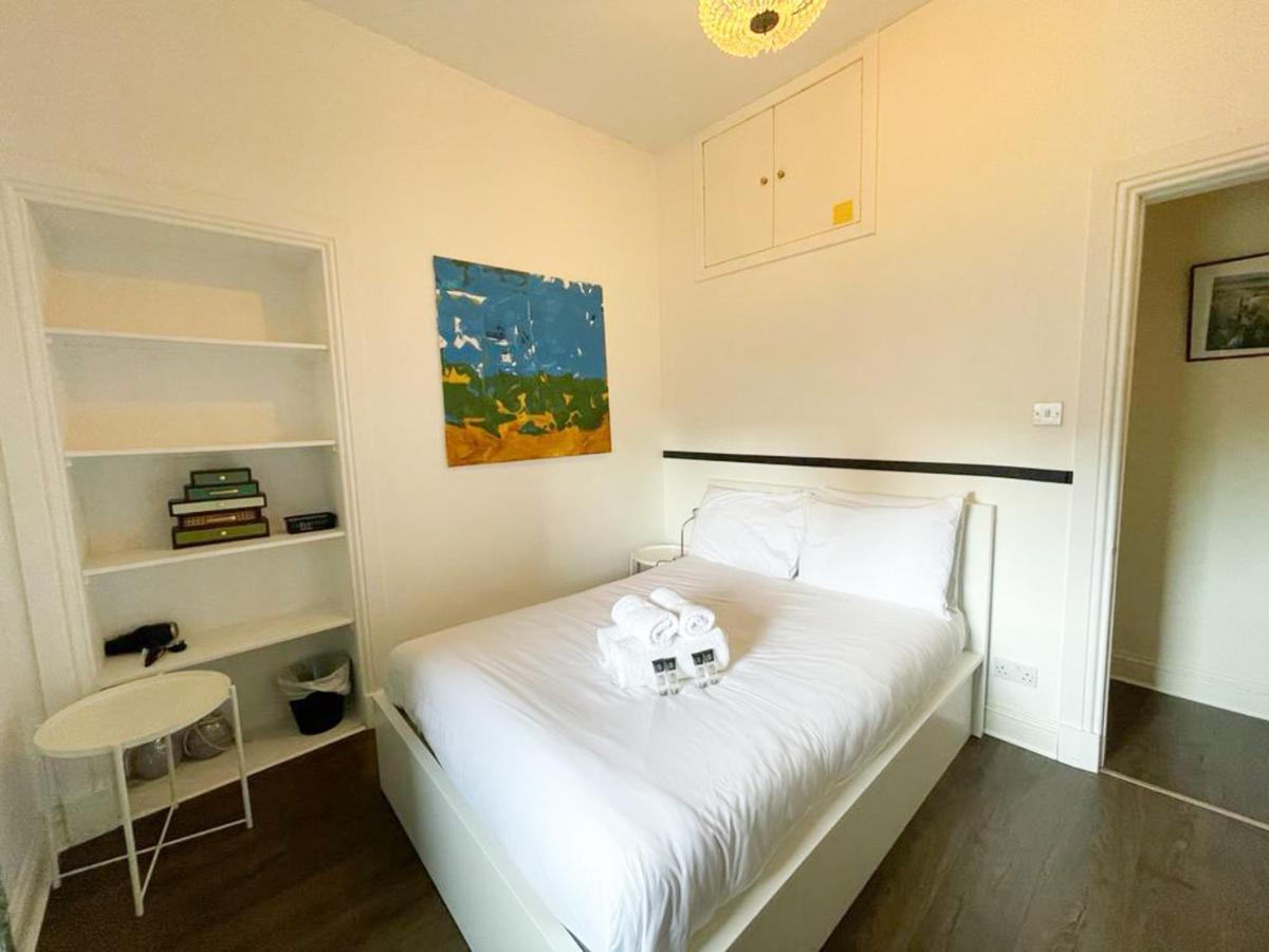 Open Plan 2 Bed Apt, Near Edinburgh Castle Exterior photo